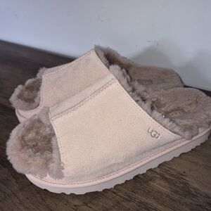 UGG Women's Blush Fluffy Slippers